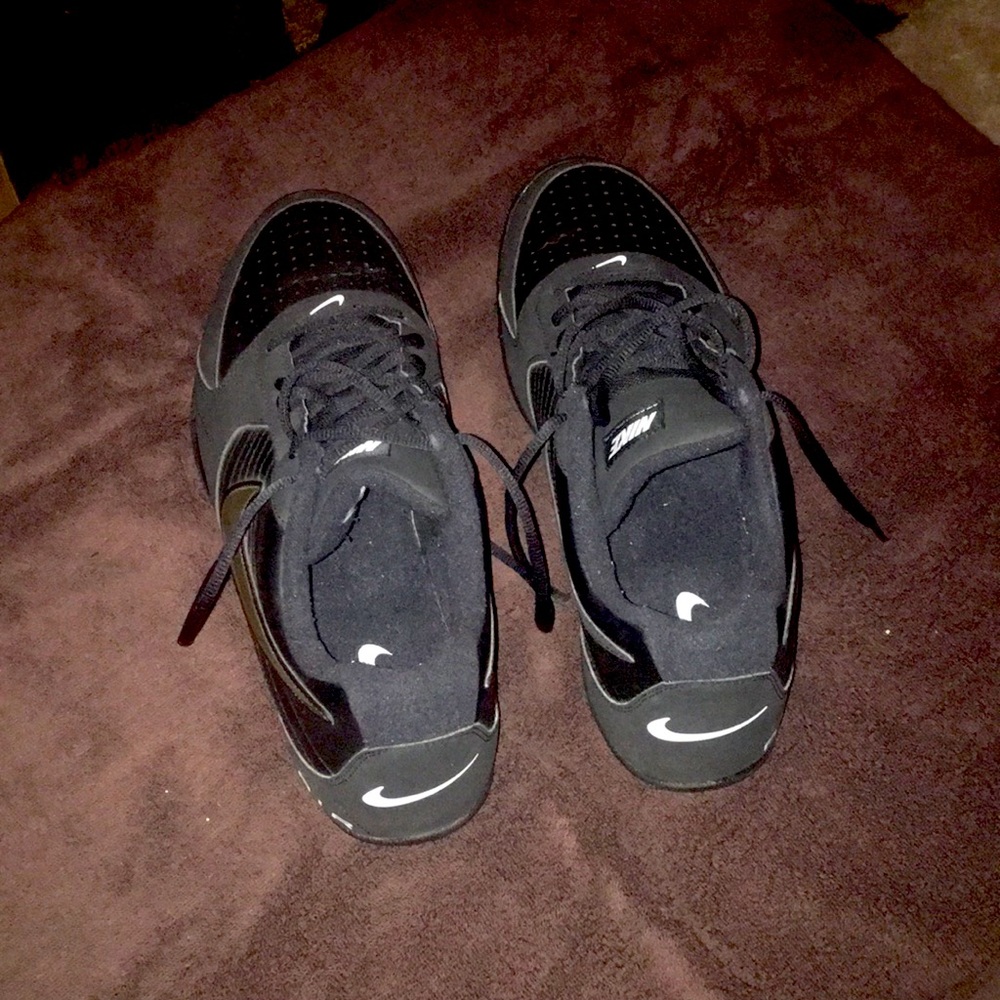 Men Nike air black and white 13